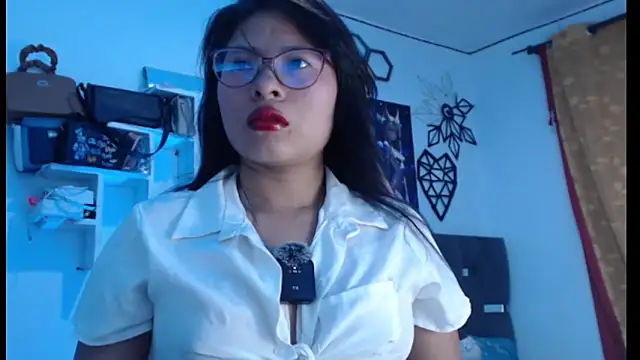 Snapshot of Alizon95 chatting on 03/26/26, 09:09 Alizon95 online show from 03/26/26, 09:09