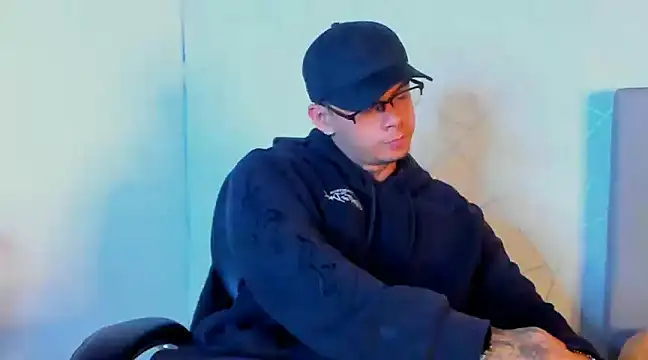 NoahhBrown online show from 01/29/25, 03:12