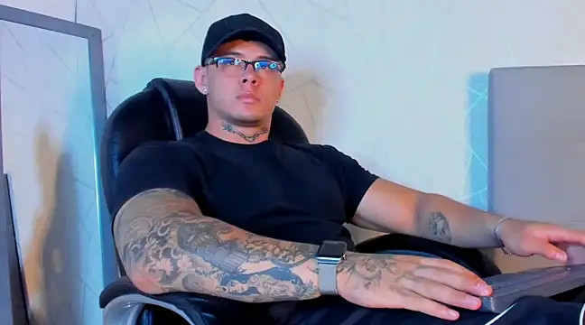 NoahhBrown online show from 02/06/25, 03:06