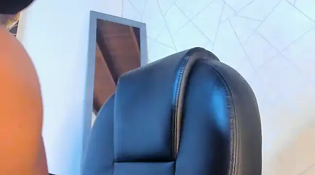 NoahhBrown online show from 03/17/25, 08:29