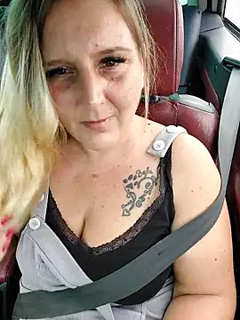 BecciDeluxe online show from 09/26/25, 12:20