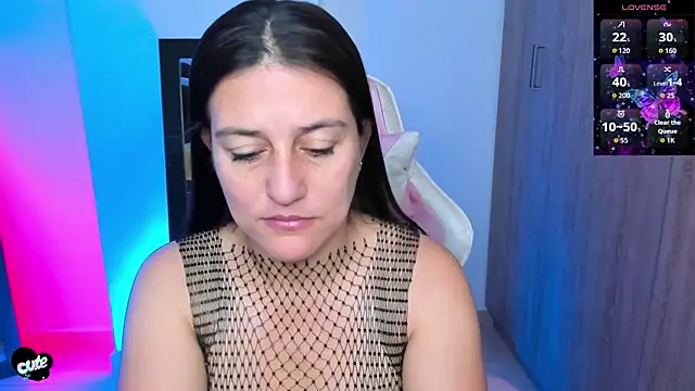 Saskyaa online show from 10/21/25, 04:41