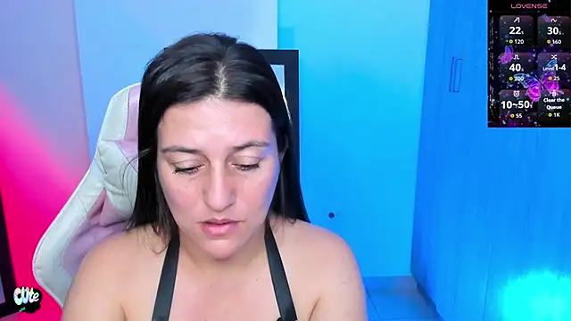 Saskyaa online show from 11/12/25, 03:29