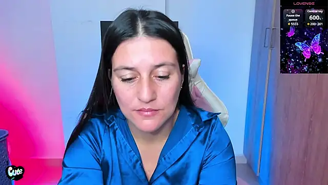 Saskyaa online show from 11/23/25, 01:27