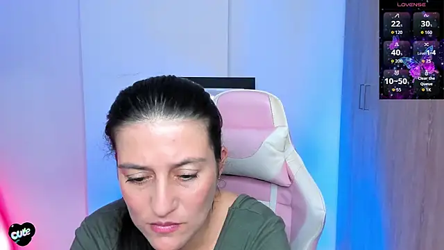 Saskyaa online show from 11/26/25, 02:23