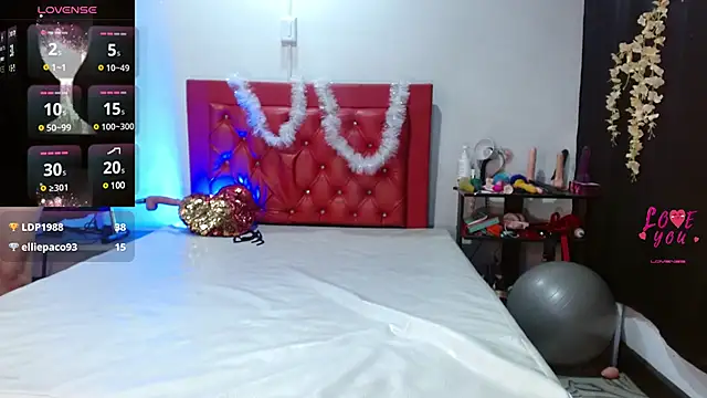 cleopatraa online show from 01/11/25, 12:33