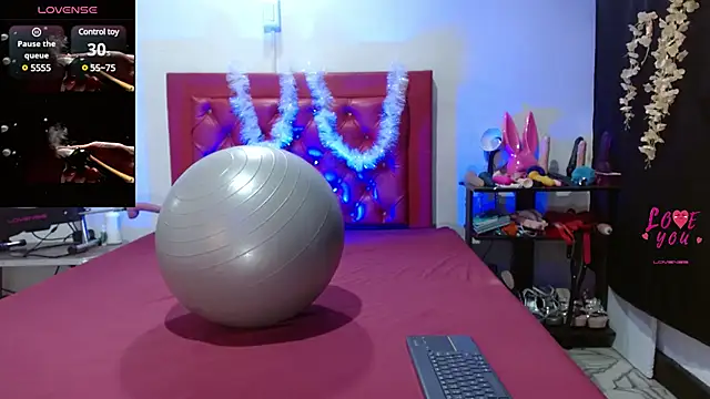 cleopatraa online show from 01/13/25, 10:56