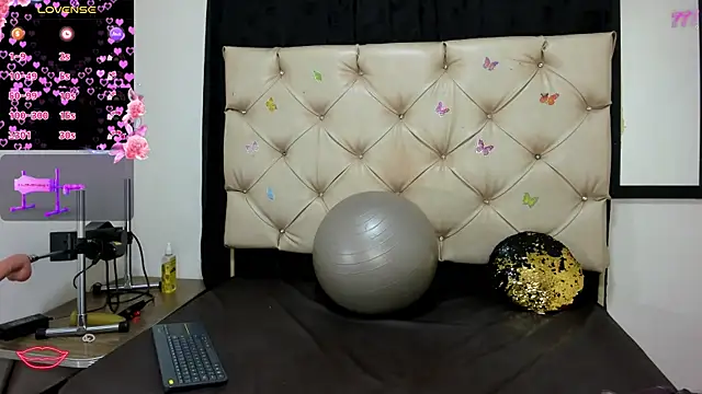 cleopatraa online show from 04/14/26, 07:31