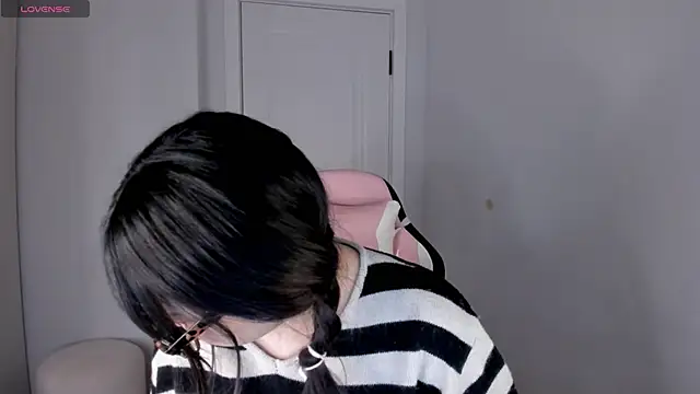 hee young11 online show from 01/19/26, 07:23