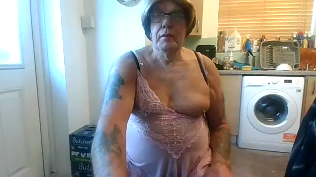 Snapshot of samanthasissieuk chatting on 11/02/25, 08:39 samanthasissieuk online show from 11/02/25, 08:39