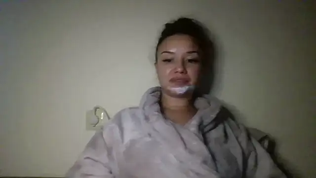 Linusya online show from 10/24/25, 02:24