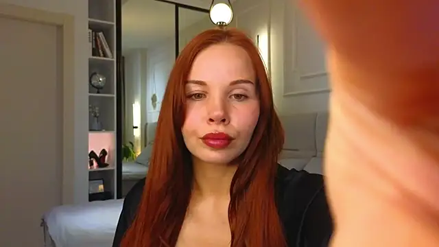 Snapshot of Lina-hill chatting on 05/02/26, 09:47 Lina-hill online show from 05/02/26, 09:47