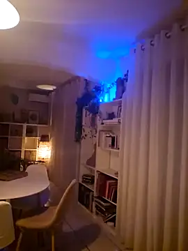 Snapshot of Luna_Kitanna chatting on 12/12/24, 08:53 Luna Kitanna online show from 12/12/24, 08:53