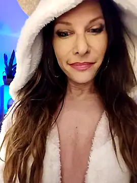 Snapshot of Luna_Kitanna chatting on 03/02/25, 10:05 Luna Kitanna online show from 03/02/25, 10:05