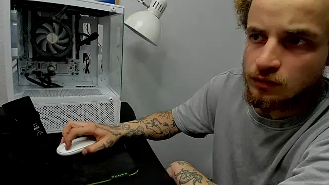 layneinchains online show from 11/19/25, 04:18