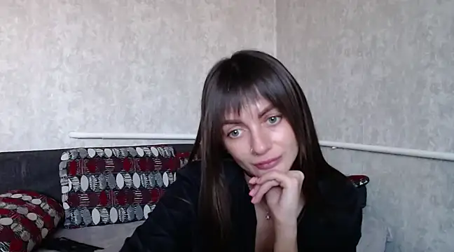 Snapshot of LikaLuis chatting on 02/10/25, 01:44 LikaLuis online show from 02/10/25, 01:44