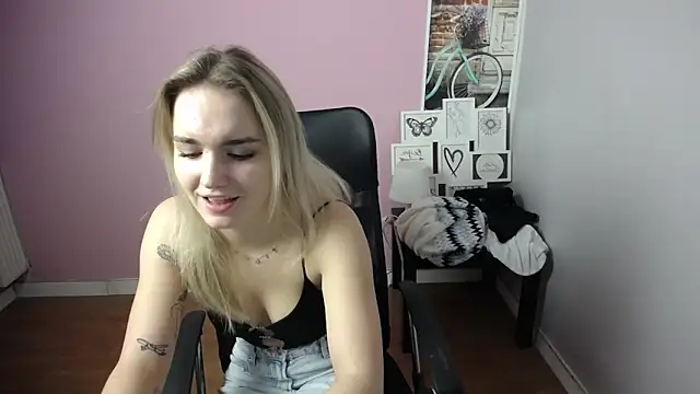 viktoria lovely online show from 12/16/24, 11:12