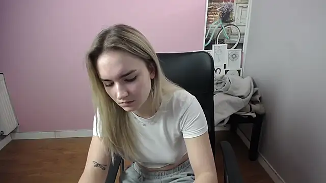 viktoria lovely online show from 01/18/25, 09:45