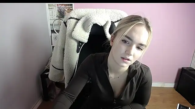 viktoria lovely online show from 12/02/25, 09:25