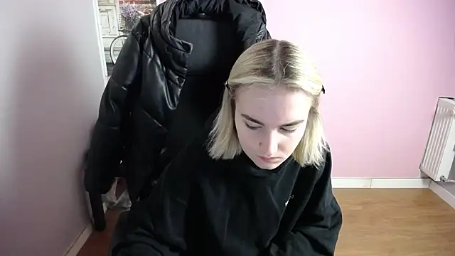 viktoria lovely online show from 02/18/26, 08:43