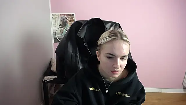 viktoria lovely online show from 03/06/26, 09:17