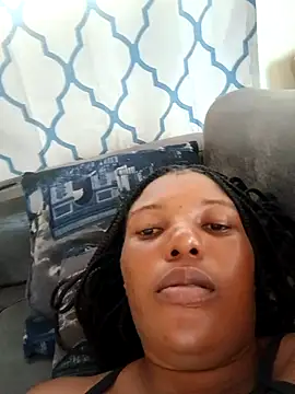 Snapshot of KiaraKim99 chatting on 01/07/26, 01:57 KiaraKim99 online show from 01/07/26, 01:57