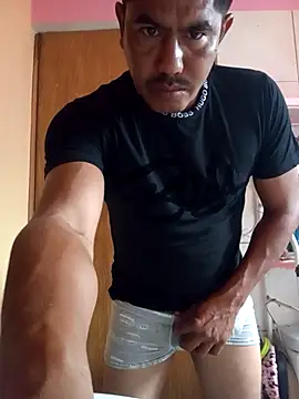 Snapshot of negro15cm17 chatting on 10/05/25, 05:22 negro15cm17 online show from 10/05/25, 05:22