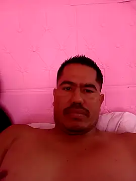 Snapshot of negro15cm17 chatting on 01/15/26, 04:55 negro15cm17 online show from 01/15/26, 04:55