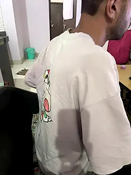 mujraboii online show from 10/15/25, 12:55
