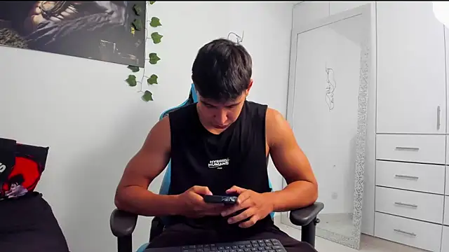 Bray Kevin online show from 02/16/25, 01:03