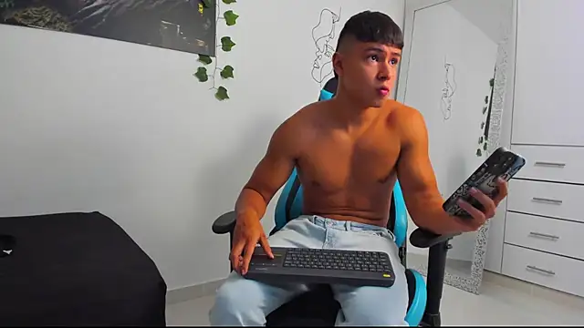 Bray Kevin online show from 03/08/25, 03:28