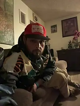 Snapshot of MrDickUdown24_7 chatting on 02/16/25, 11:27 MrDickUdown24 7 online show from 02/16/25, 11:27