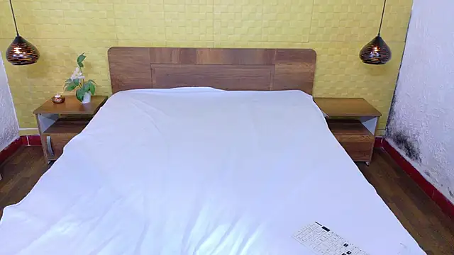 Mrs booty online show from 11/08/25, 01:55