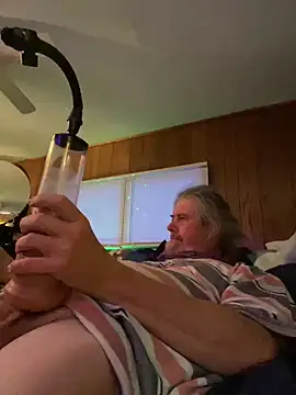 Snapshot of Helmut1971 chatting on 03/12/26, 11:55 Helmut1971 online show from 03/12/26, 11:55