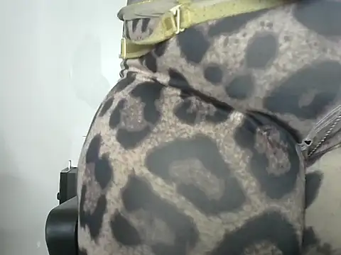 Brown sexy online show from 02/13/25, 07:03