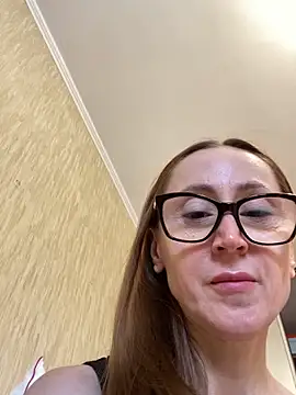 LauraDavis online show from 04/17/26, 09:34