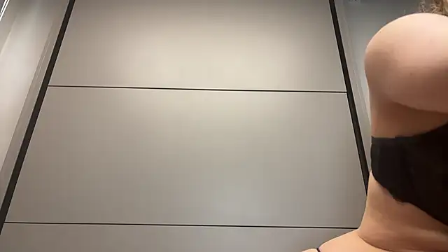 Monicbabe online show from 03/22/25, 02:14