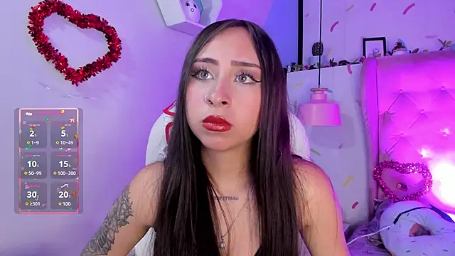 Snapshot of _cloe_martinez chatting on 02/14/25, 09:10 cloe martinez online show from 02/14/25, 09:10