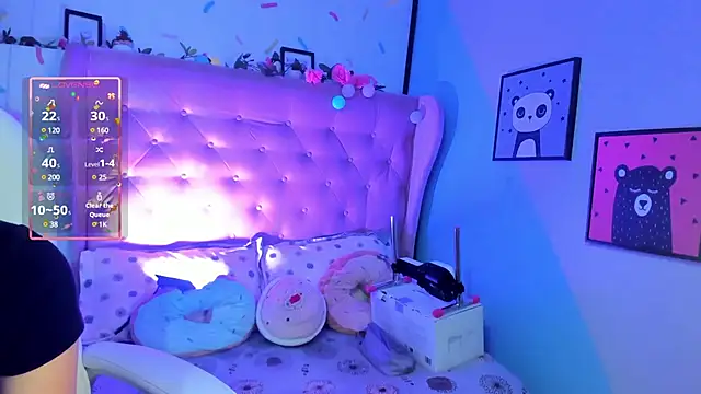 Snapshot of _cloe_martinez chatting on 02/19/25, 08:41 cloe martinez online show from 02/19/25, 08:41