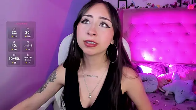 Snapshot of _cloe_martinez chatting on 03/08/25, 09:08 cloe martinez online show from 03/08/25, 09:08