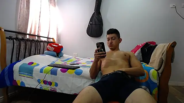 Snapshot of Iam_yourbabyprincess_XD chatting on 01/07/25, 03:12 Iam yourbabyprincess XD online show from 01/07/25, 03:12