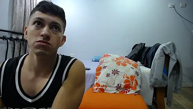 Snapshot of Iam_yourbabyprincess_XD chatting on 02/10/25, 07:04 Iam yourbabyprincess XD online show from 02/10/25, 07:04