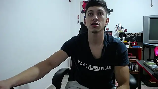 Snapshot of Iam_yourbabyprincess_XD chatting on 02/06/26, 05:23 Iam yourbabyprincess XD online show from 02/06/26, 05:23