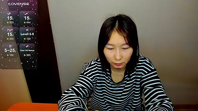 SaraXray online show from 01/13/26, 02:17