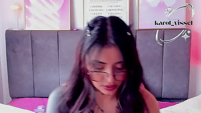 Hinataw33d01 online show from 02/21/26, 07:37