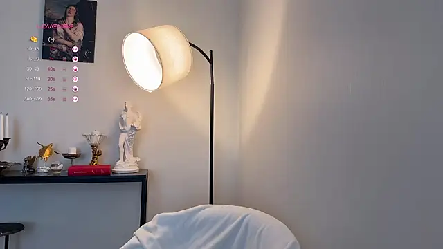 Monika Taylor17 online show from 03/25/26, 06:19