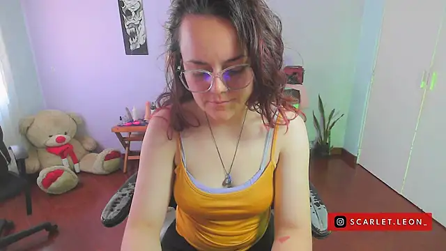 Scarletleon77 online show from 01/20/25, 04:55