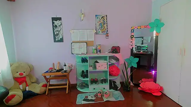 Scarletleon77 online show from 03/18/25, 03:31