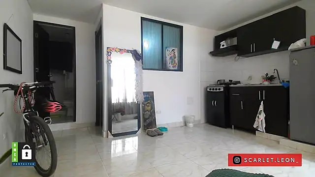 Scarletleon77 online show from 09/25/25, 03:38