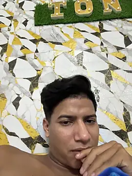Snapshot of xbrefranco chatting on 05/16/26, 05:37 xbrefranco online show from 05/16/26, 05:37